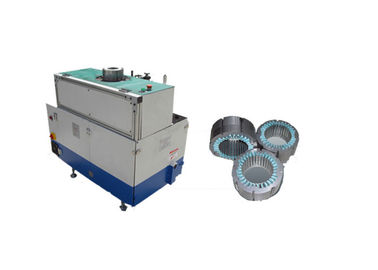 Niestandardowa maszyna do wkładania papieru izolacyjnego stojana / maszyna do izolacji szczelin